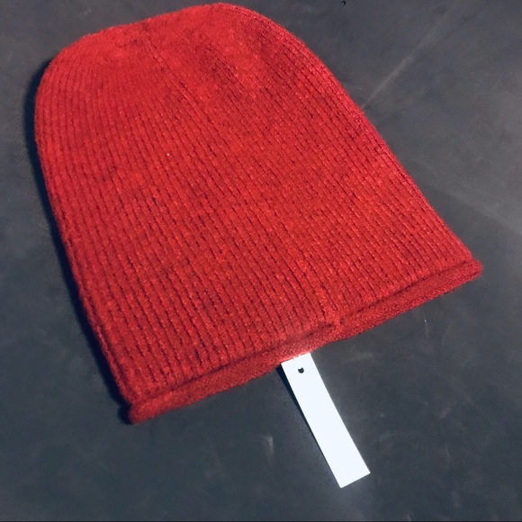 New Madewell Kent Coziest Yarn Beanie - Picture 3 of 5